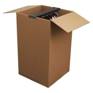 Askılı taşıma kolisi